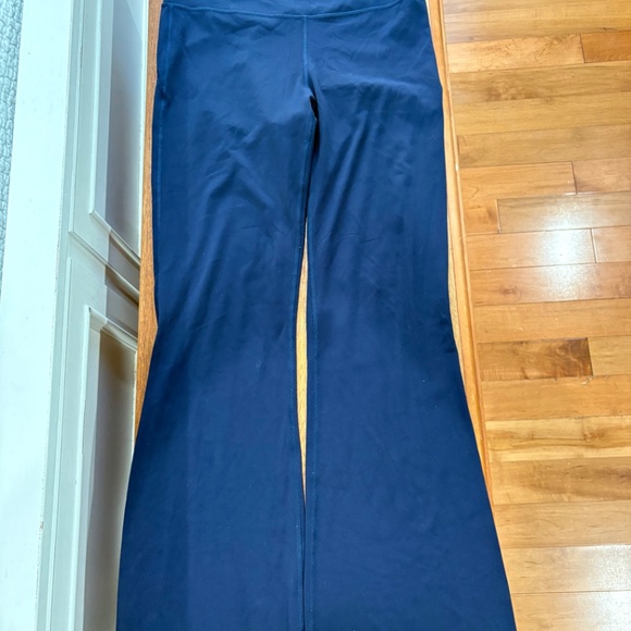 Lululemon Groove Super-High-Rise Flared Pant *Nulu True Navy - Picture 5 of 9
